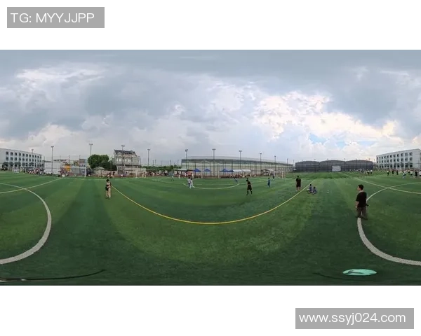 足球巨星奢华度假生活揭秘阳光海滩与私人庄园全景呈现